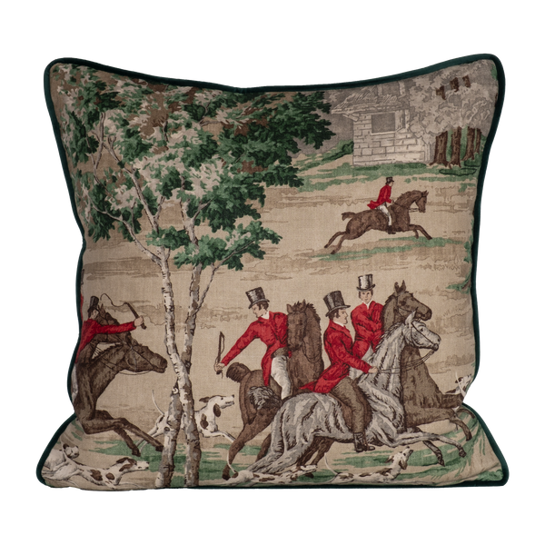 Linen cushion depicting a traditional English hunting scene